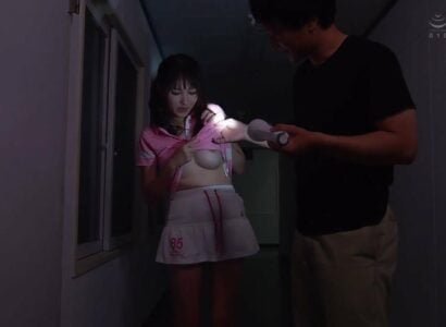 Bà huấn luyện viên đội golf bị cưỡng bức bởi những thằng đồng nghiệp